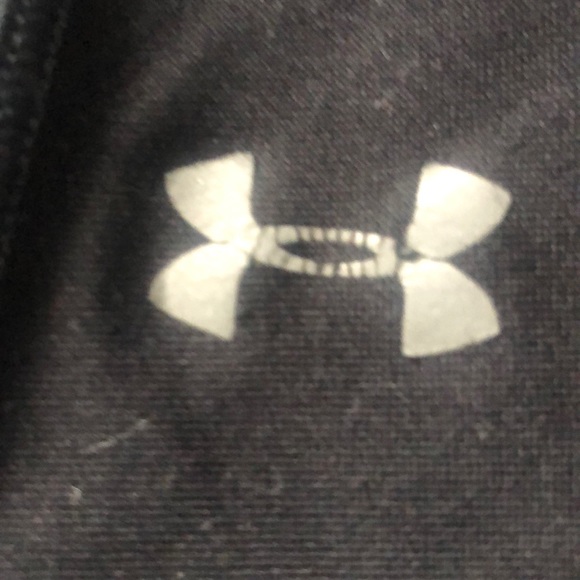 Underarmour-Black-Cropped-Size Small Leggings - Picture 2 of 3